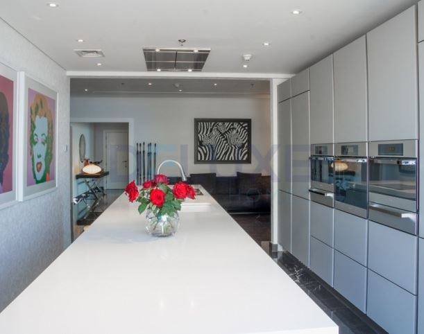 Elite Residence - Kitchen - Dubai Holiday Home