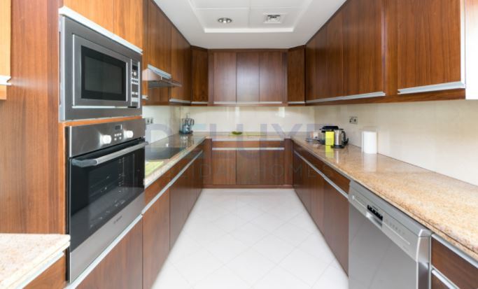 Trident Bayside - Kitchen - Dubai Holiday Homes